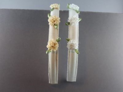 Cerchietto con 5 fiorellini arricciati in raso BSC-62