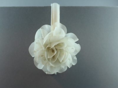 Cerchietto con dalia in chiffon plumetis BSC-50