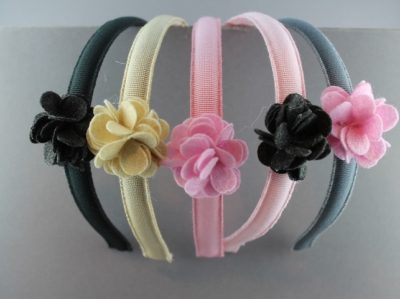 Cerchietto con fiore a petali in panno BSW-729