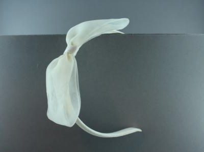 Cerchietto con fiocco in nastro di organza centrale BSC-820