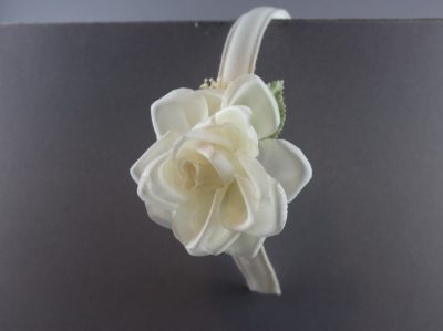 Cerchietto con rosa con foglia BSC-895